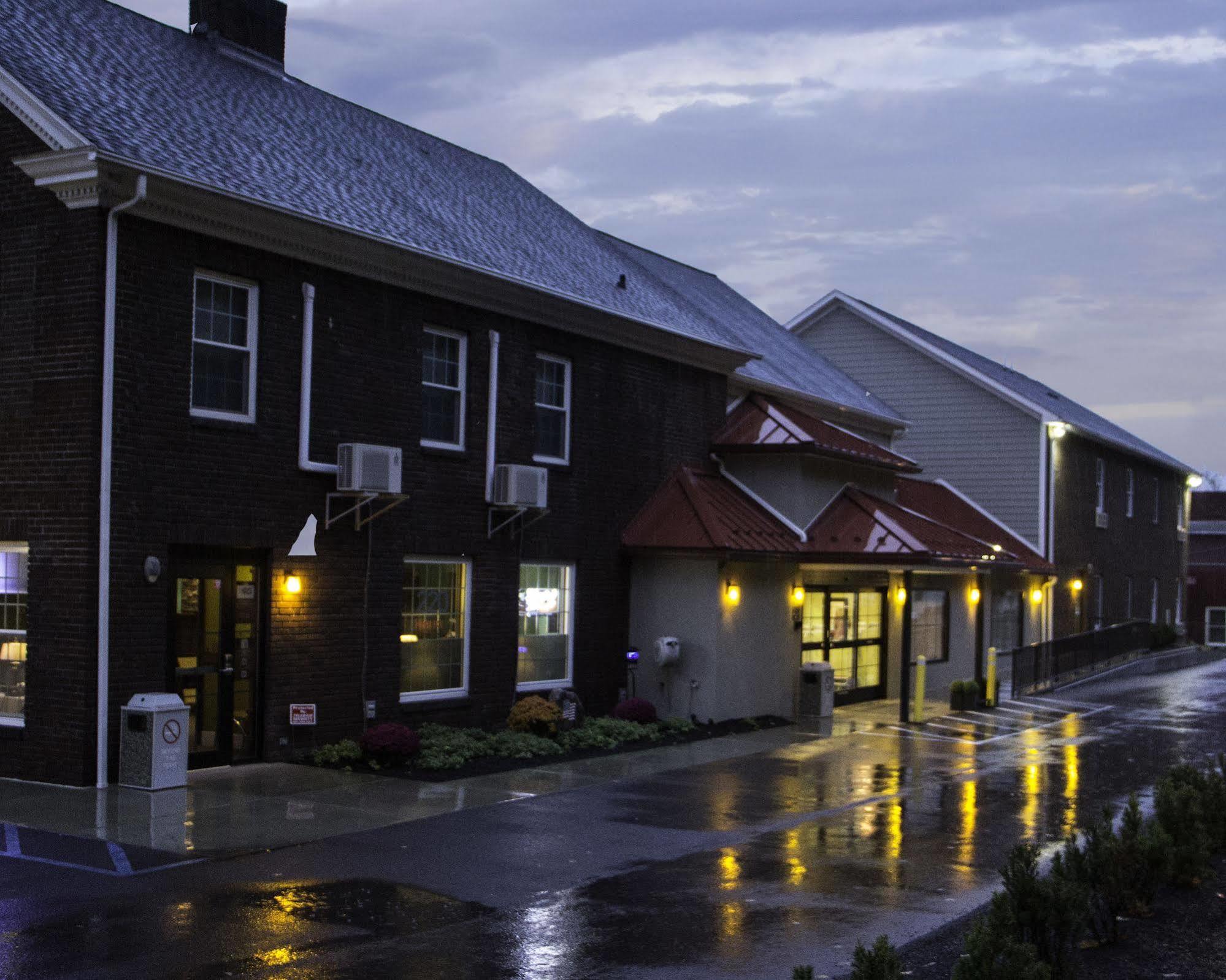Hotel Dushore Eksteriør bilde
